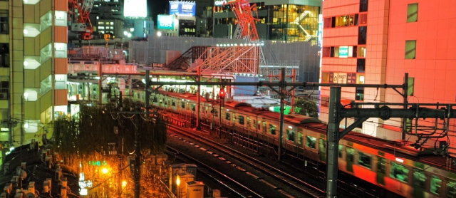 変貌する渋谷の街夜景